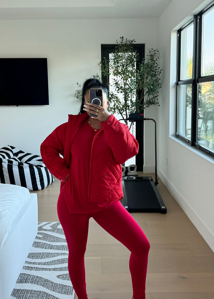 LOOK 8: RELAXED SHIRT LEGGING SET & REGULAR QUILTED JACKET