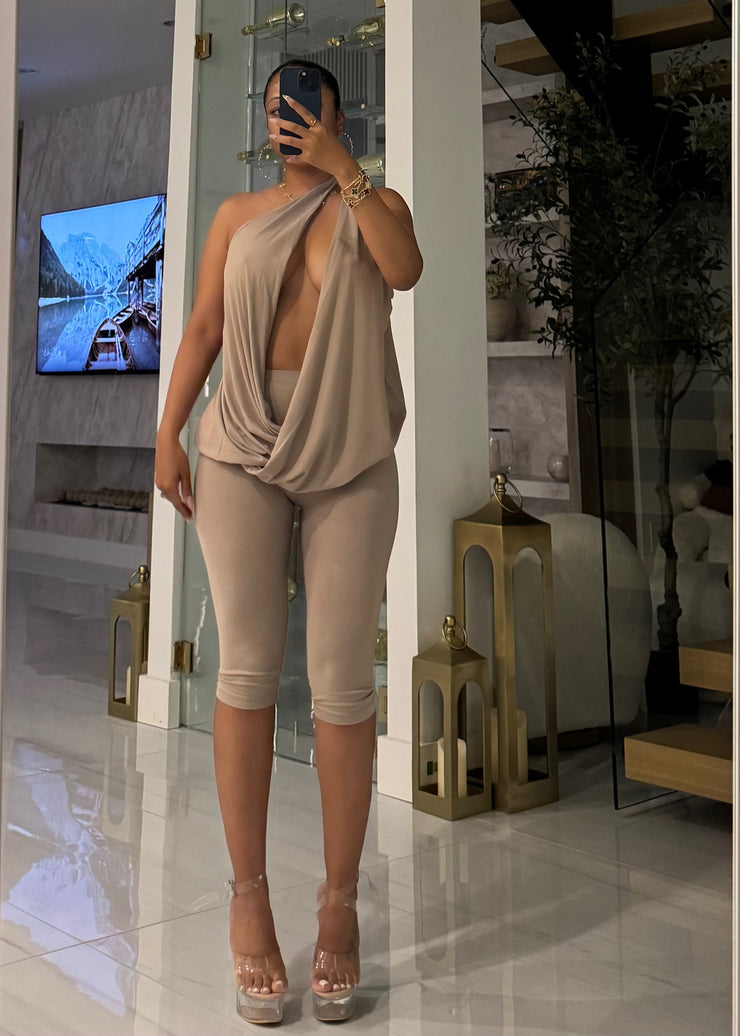 Elegance Exposed capri SET