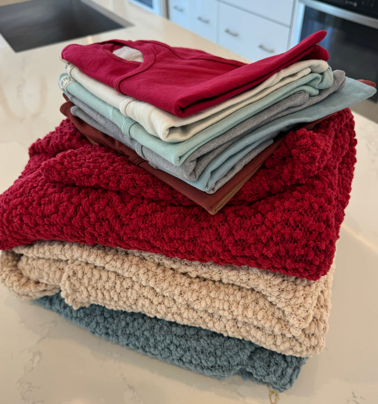 EASY ESSENTIAL$ Mystery Bundle